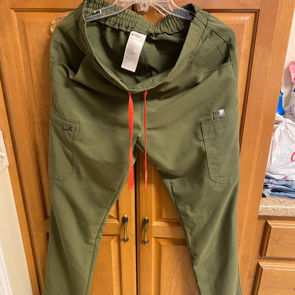 Figs Dark Olive Yola Scrub Pants